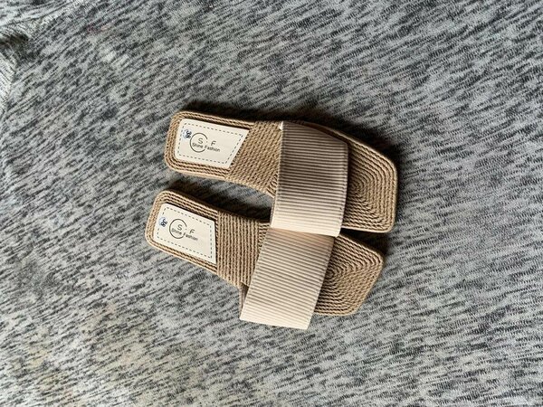 Ladies' slippers