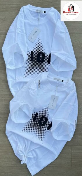 T-shirt blanc à motif étoile