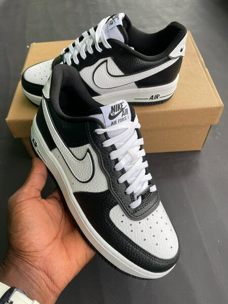 Baskets Nike Air Force élégantes