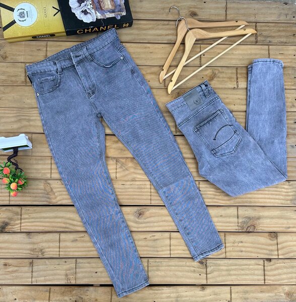 Plain jeans