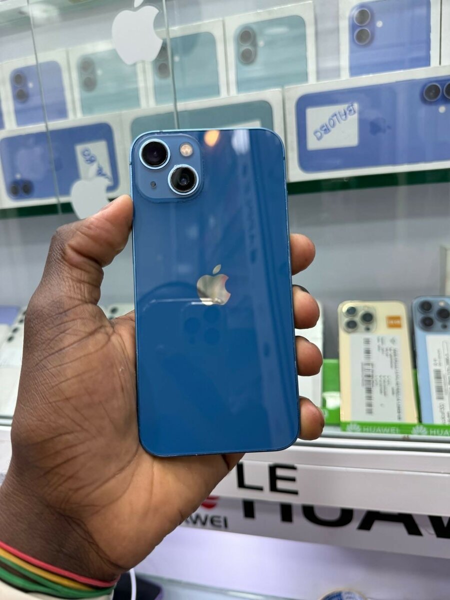 iPhone 13