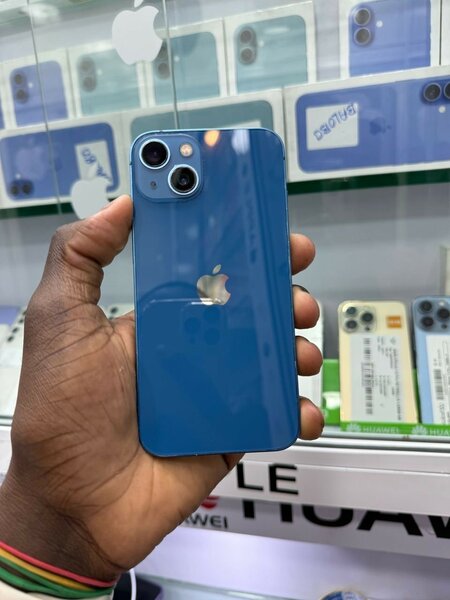 iPhone 13