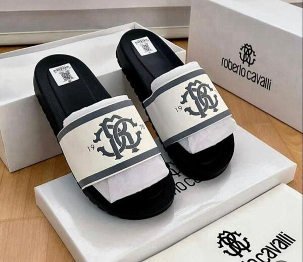 Unisex slides
