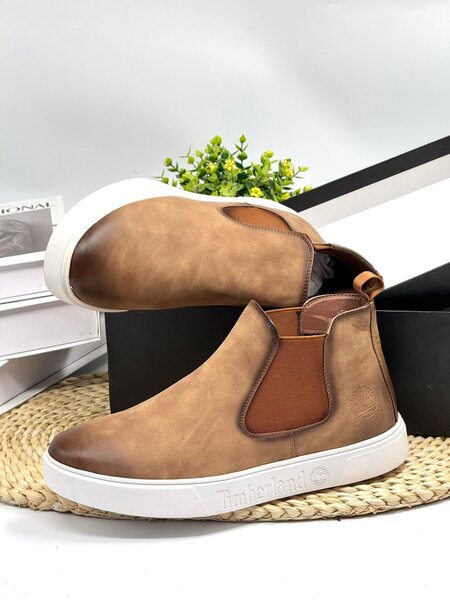 TIMBERLAND ALL BROWN