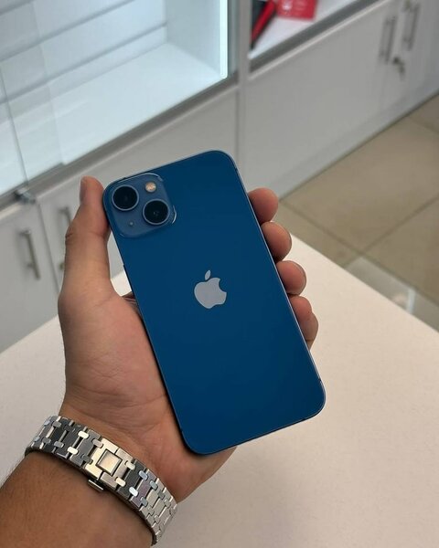 iPhone 13