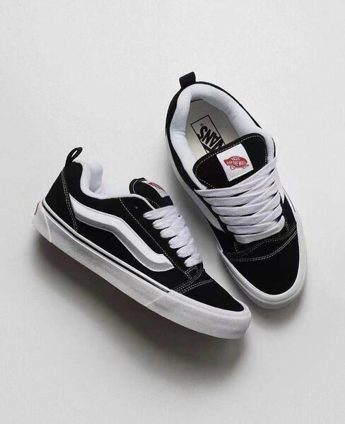 NEW SKULL VANS