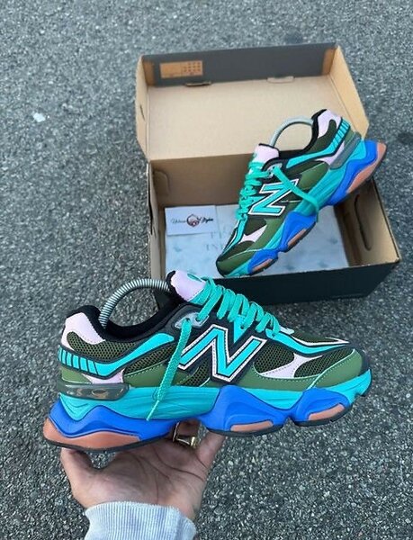 NEW BALANCE 9060