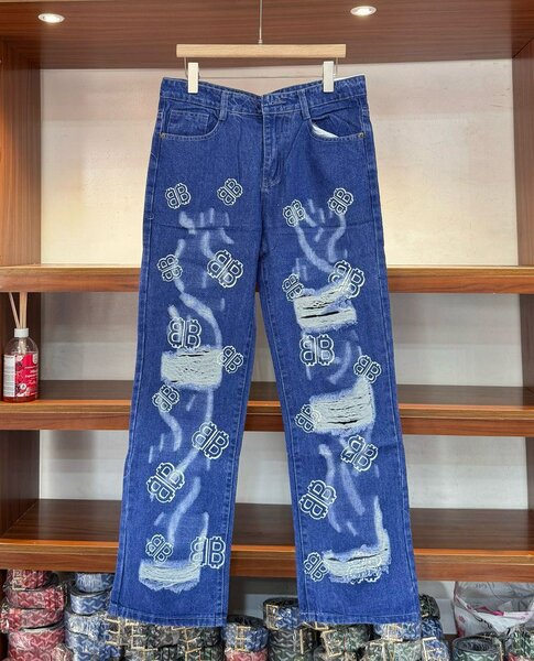 Baggy jeans