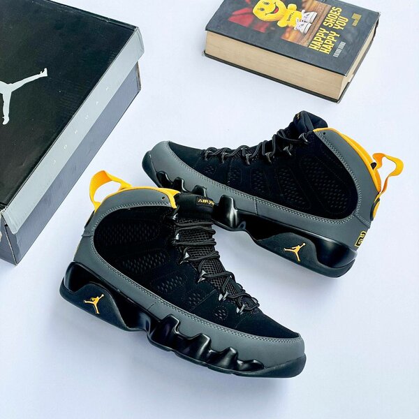 Jordan Sneakers