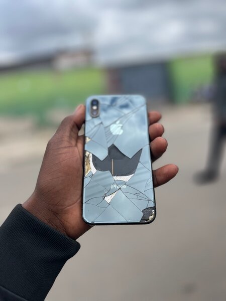iPhone X