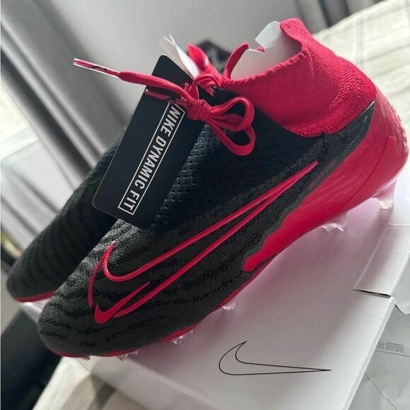 NIKE PRO BOOTS