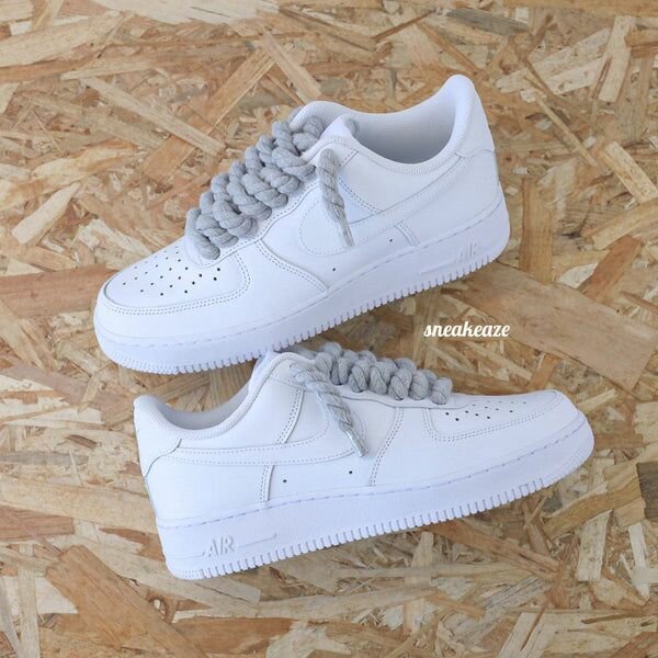 Baskets en cuir blanches et noires