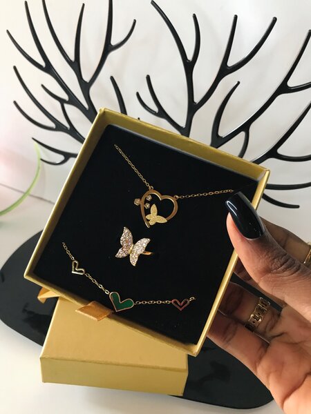 Jewelry set for her