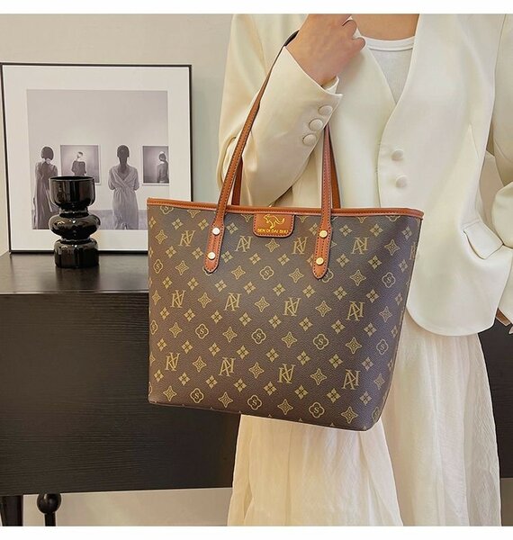 Ladies handbag