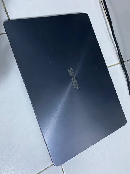 ASUS CORE I5 8 em GÉNÉRATION