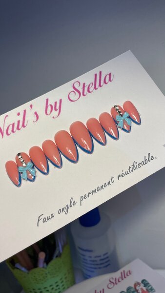 Press on nails