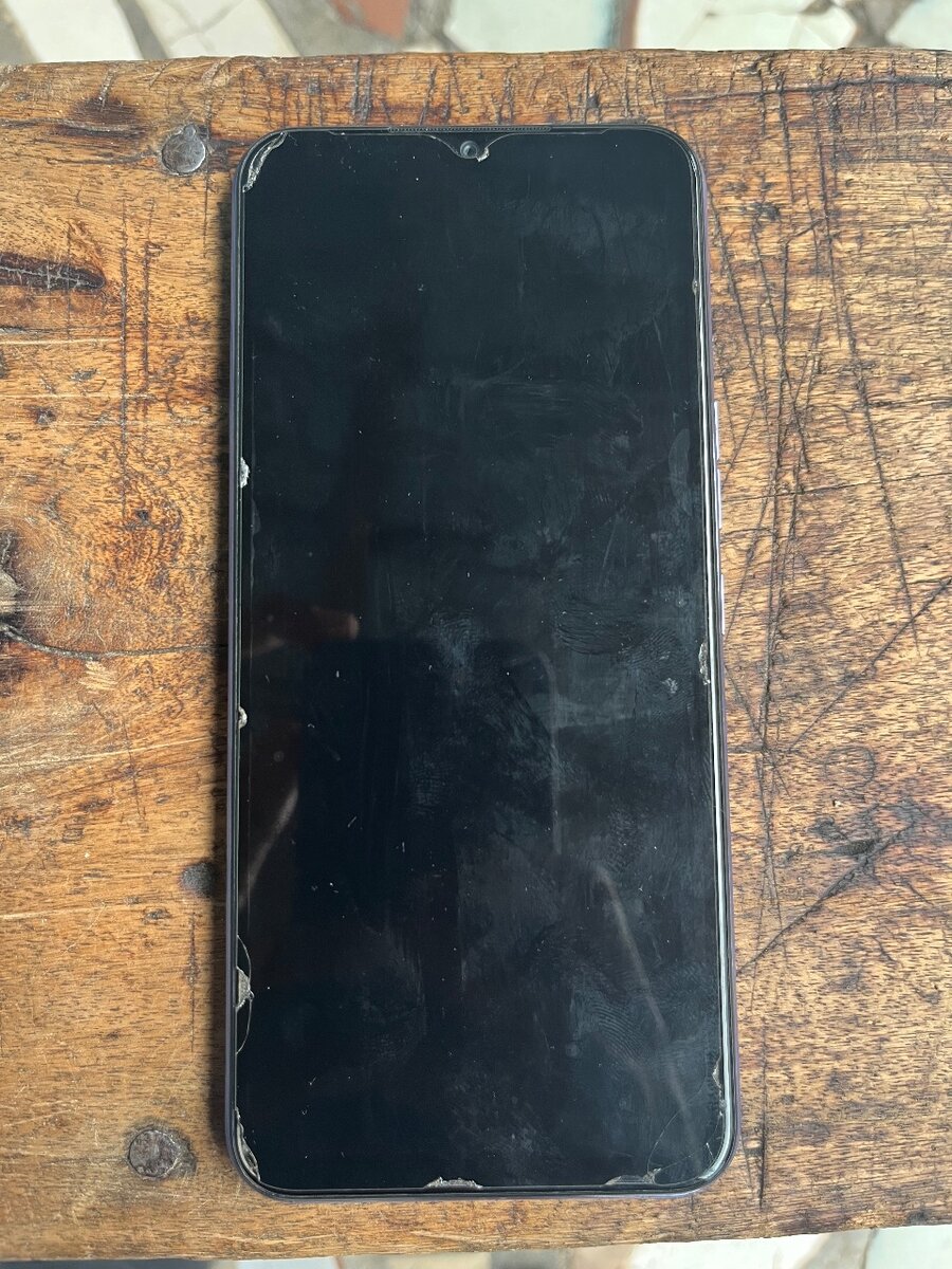 Tecno spark 8C