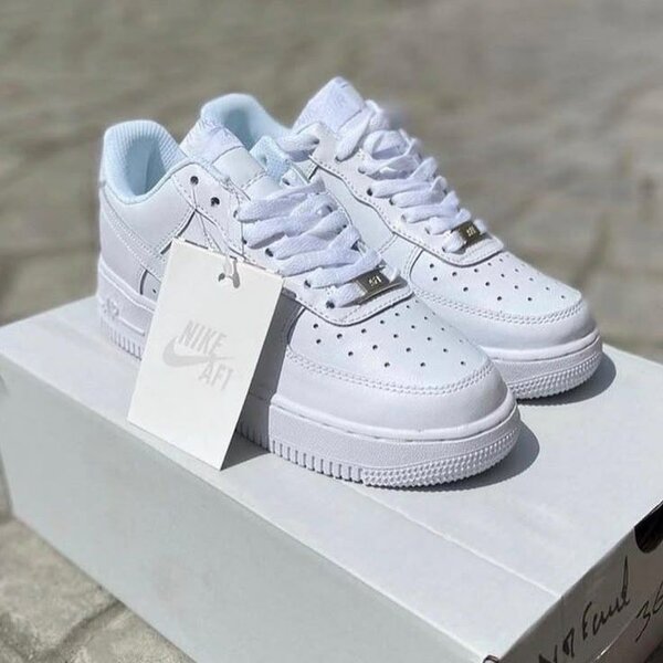 Baskets blanches classiques