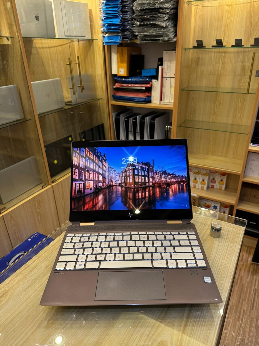 Laptop