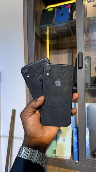 iPhone XR