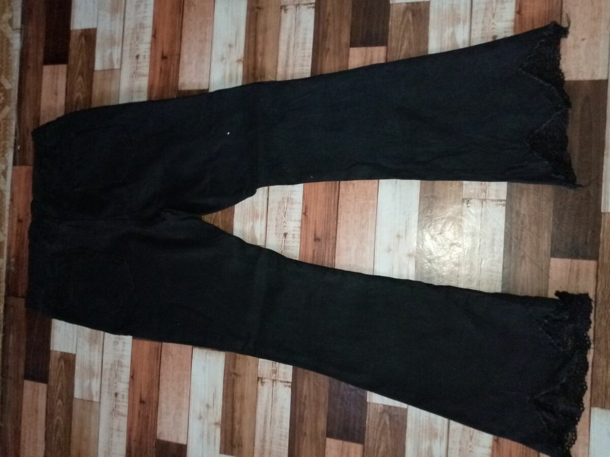 Ladies Thrift Jeans-Waist size 29-31