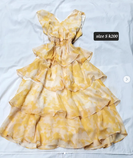 yellow dress