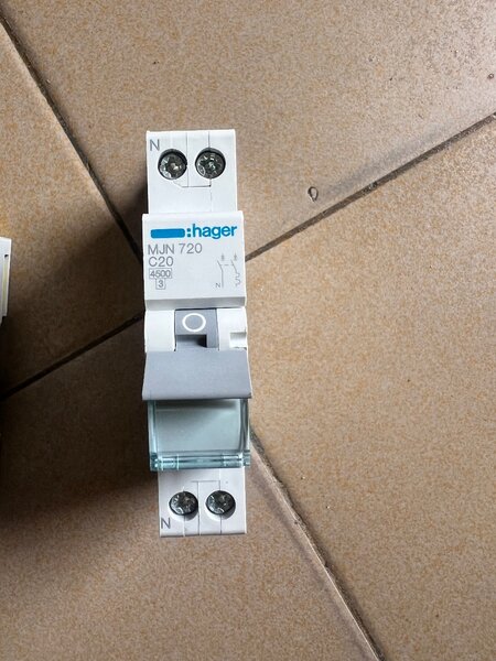 C20 Circuit Breaker