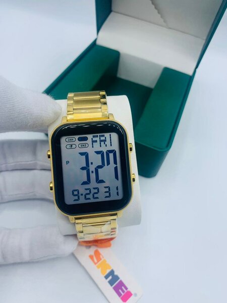 Men's qualities watch