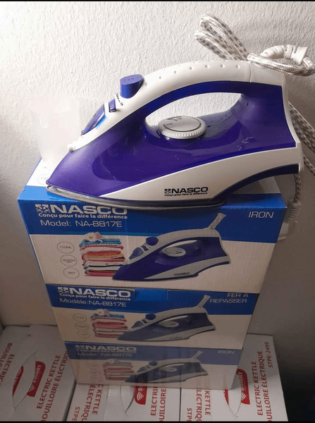 Fer à repasser Nasco NA-8817E