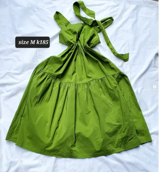 green dress