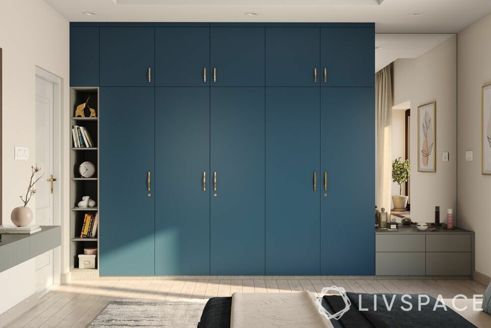 Wardrobe closet