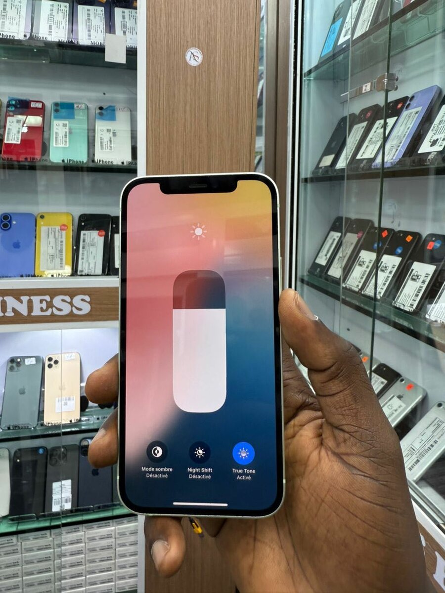 iPhone 12