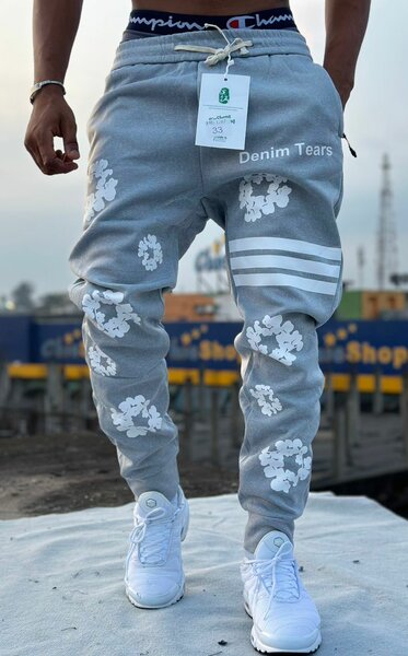 DJO JEANS*