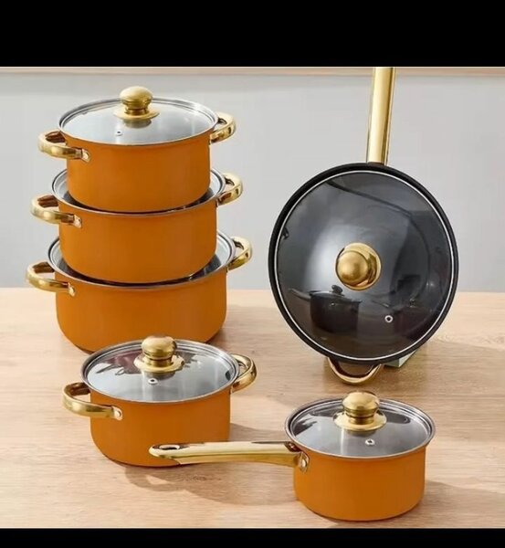 Ensemble de Casseroles de Luxe