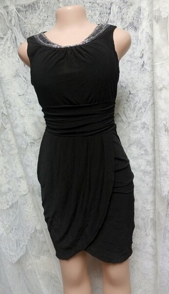 Robe Noire Élégante Femme