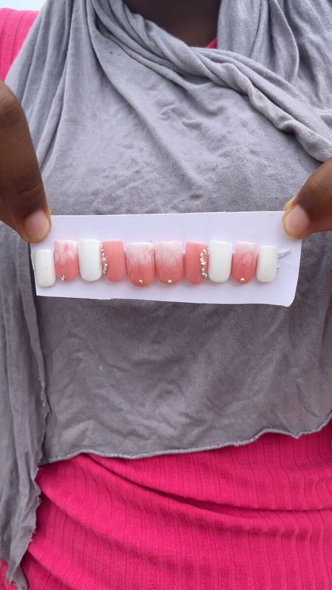 Faux ongles