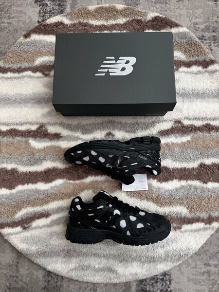 PAIRE DE ASICS NEW MODELS