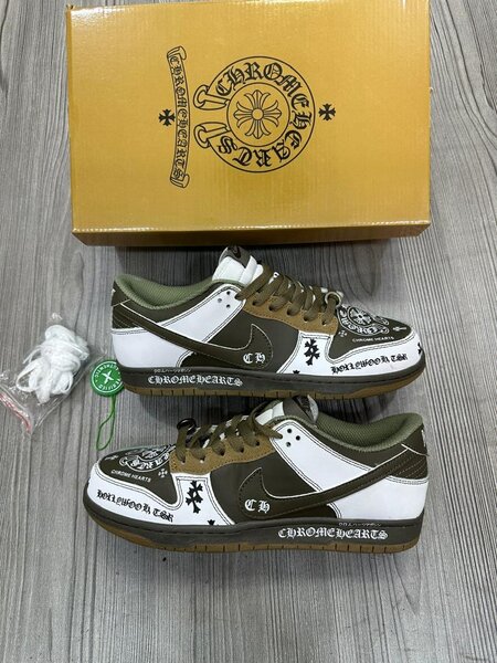 NIKE SB CLASSIC