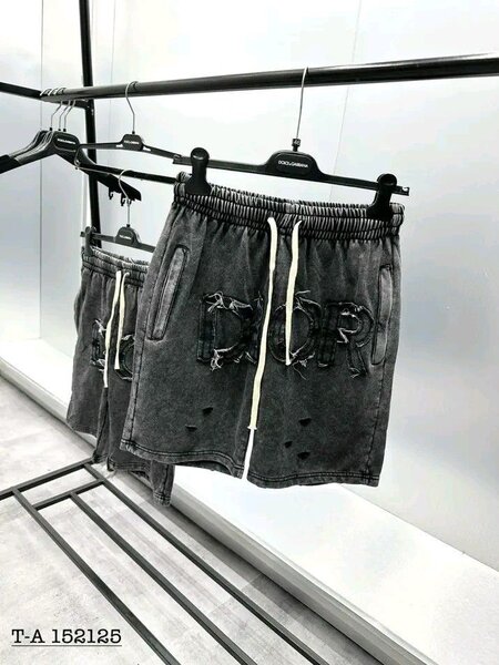 Short nika