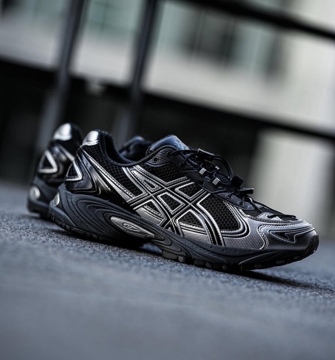Asics Gel Sneakers