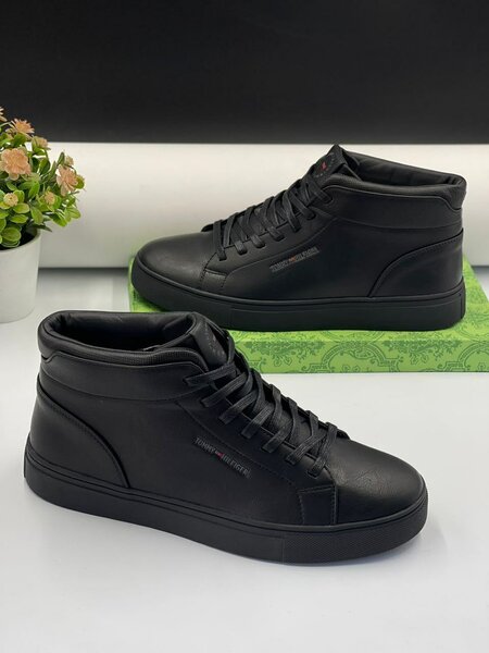 Tommy Hilfiger high top