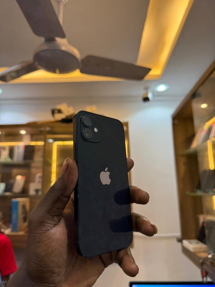 iPhone 12