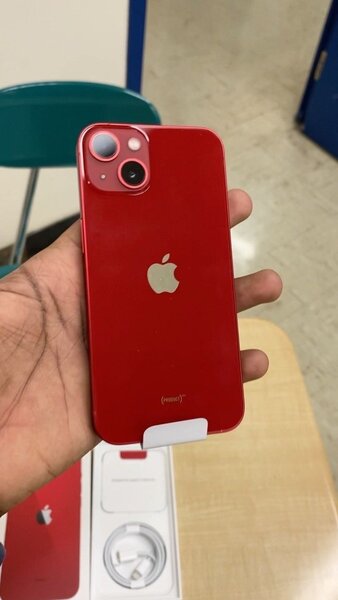 iPhone 13 UK Use