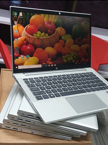 HP ELITEBOOK 830 G8