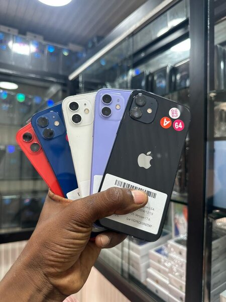 iPhone 12 simple