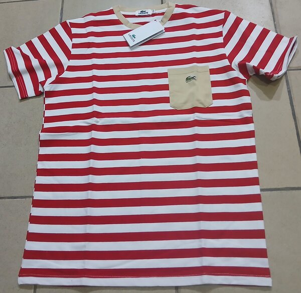 T-shirt rayé rouge et blanc