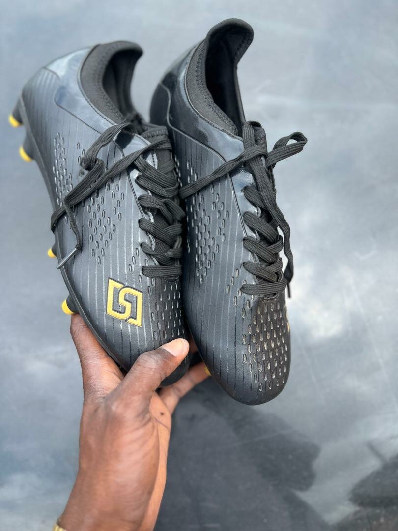Chaussures de football légères
