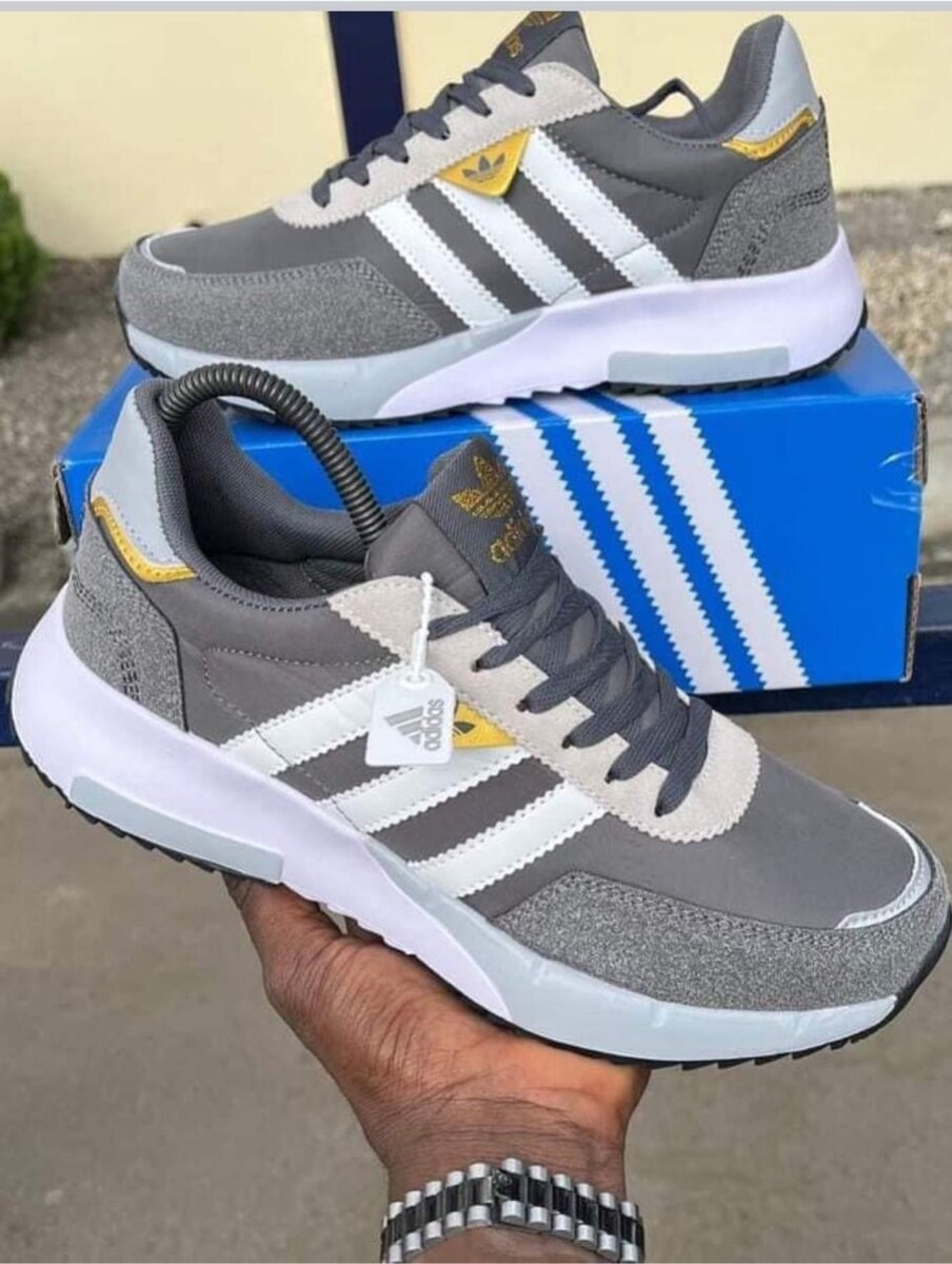 Chaussures addidas