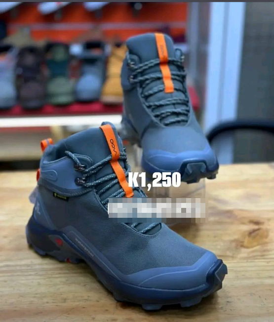 VICO BOOTS SNEAKERS 