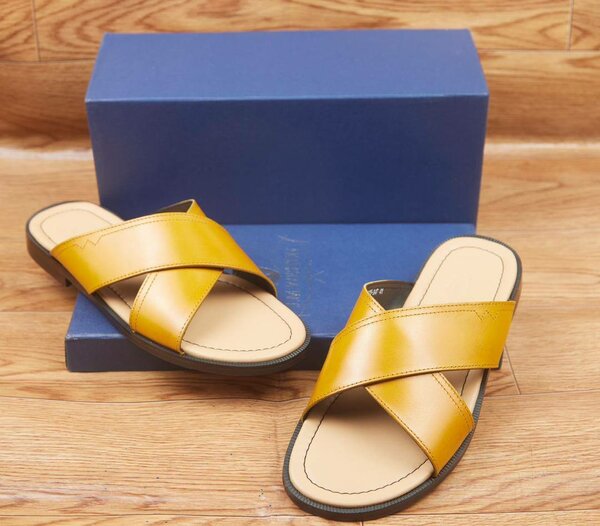 Sandales en cuir croisé homme
